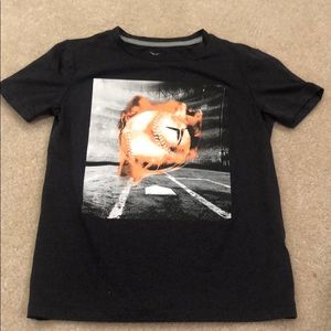 Old Navy active graphic tee Boys M (8)